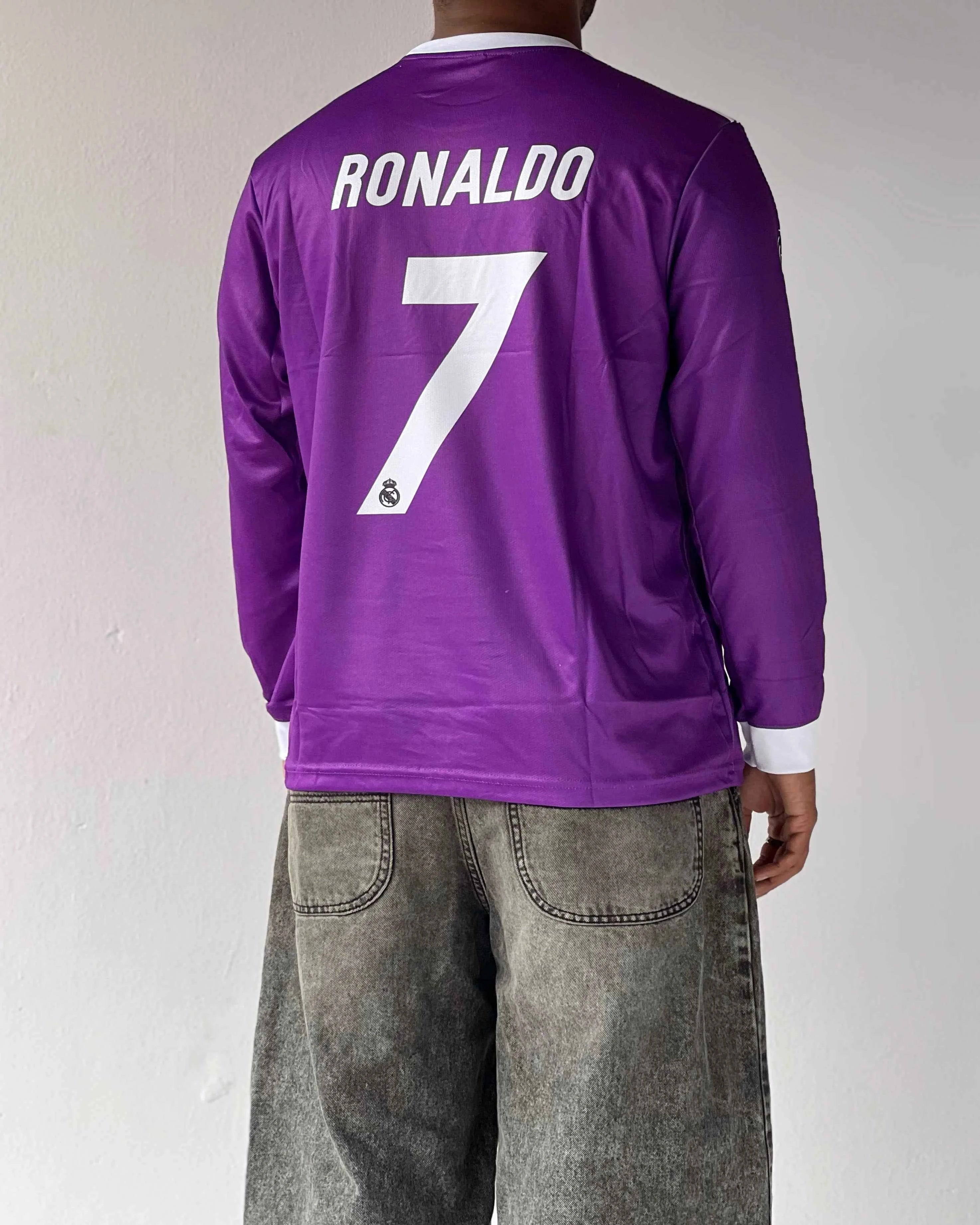Real madrid 2017-18 away ronaldo full sleeevs