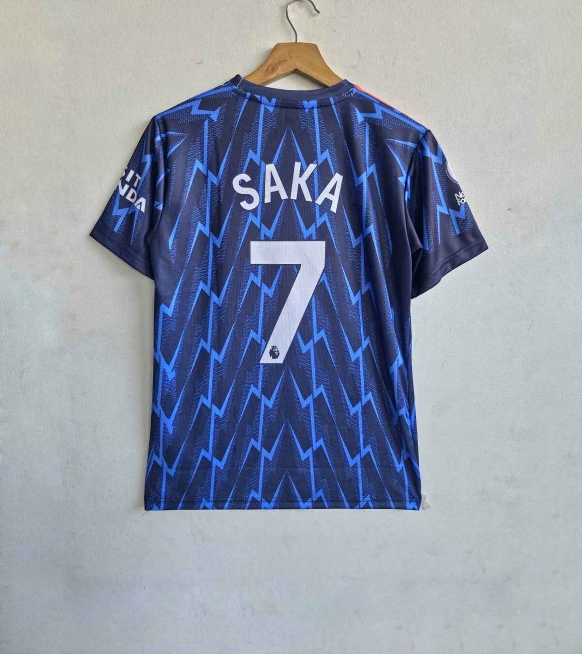 Saka Arsenal away 25-26 half sleeves kit