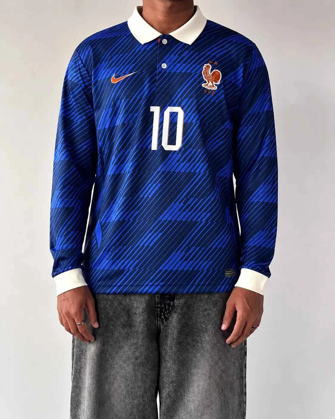 MBAPPE FRANCE 2026 WORLD CUP FULL SLEEVES HOME KIT (embroidery)