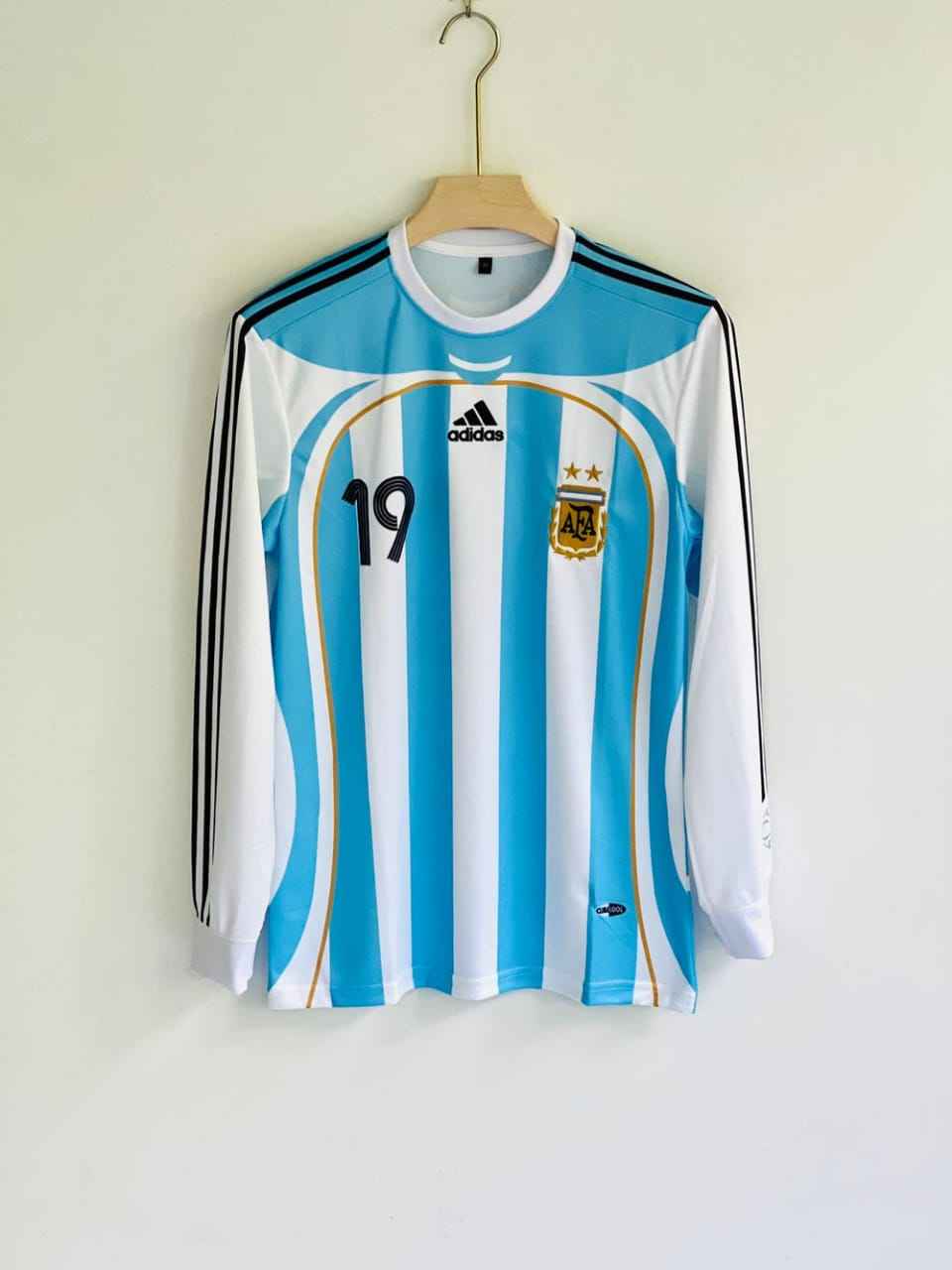 Argentina 2006-07 Messi full sleeves retroRetro Full sleeves